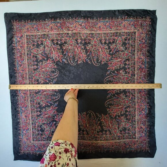 Vintage Ralph Lauren Silk Scarf 34 x 34 Square Jacquard Floral Paisley Black Red - Picture 7 of 7
